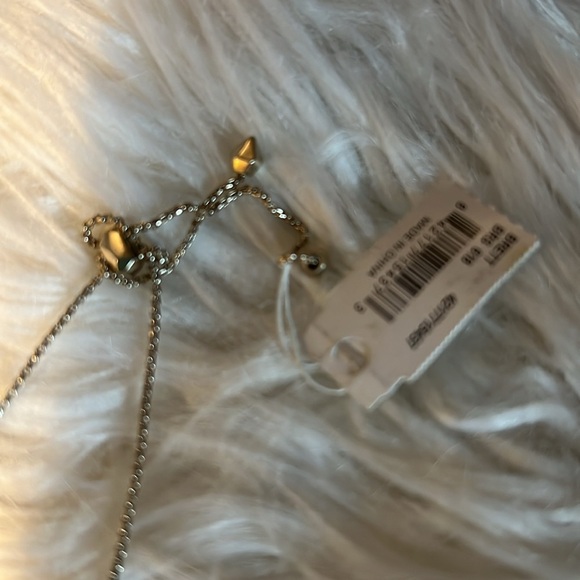 Elegant Gold Kendra Scott Brett Necklace with Red Pendant - Picture 5 of 7